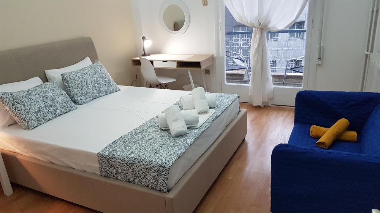 Apricot Apartment - Athens Center, 6 Bd, 2.5 Bath Екстер'єр фото