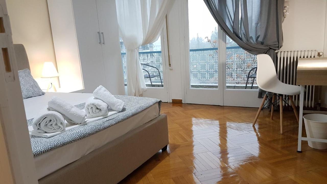 Apricot Apartment - Athens Center, 6 Bd, 2.5 Bath Екстер'єр фото