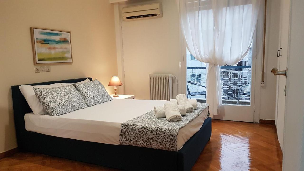 Apricot Apartment - Athens Center, 6 Bd, 2.5 Bath Екстер'єр фото
