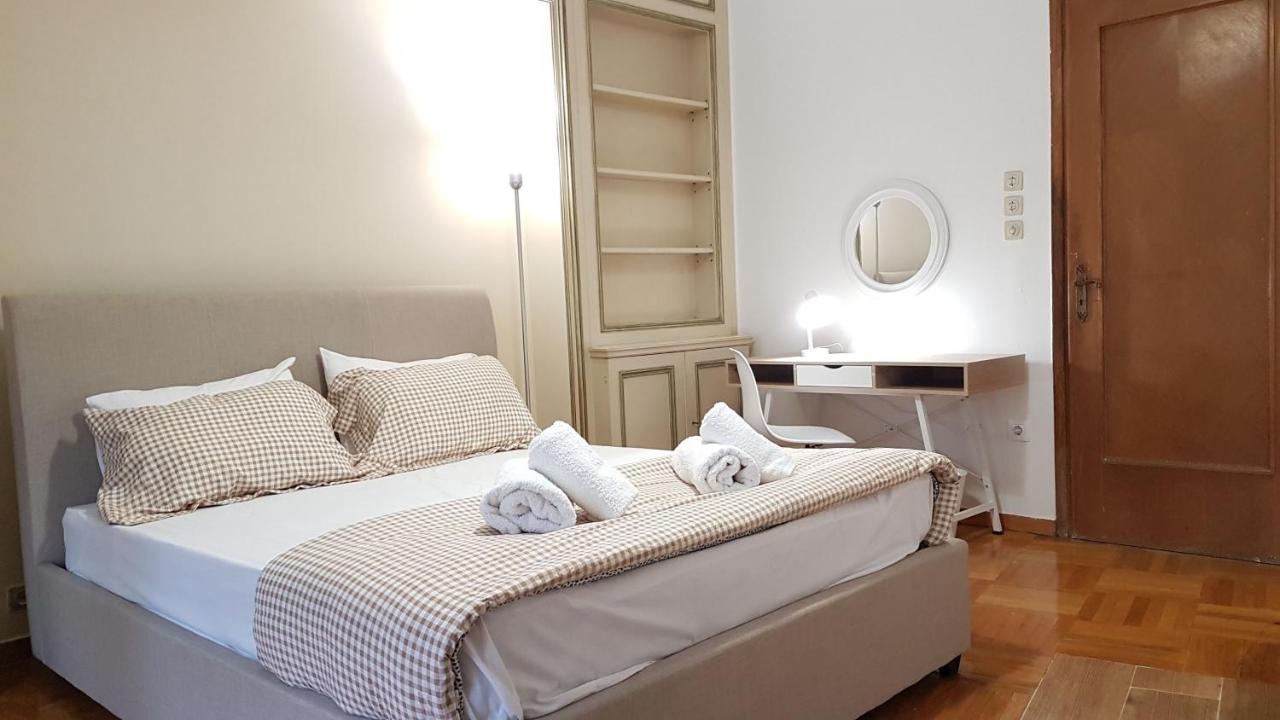 Apricot Apartment - Athens Center, 6 Bd, 2.5 Bath Екстер'єр фото