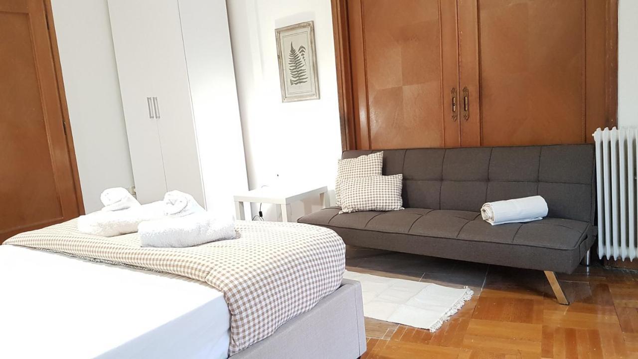 Apricot Apartment - Athens Center, 6 Bd, 2.5 Bath Екстер'єр фото